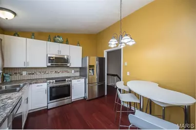 537 Treetop Village Drive, Ballwin, MO 63021 - Photo 9