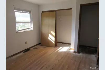 11565 Mehl Avenue, Florissant, MO 63033 - Photo 5