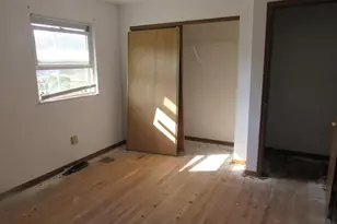 11565 Mehl Ave, Florissant, MO 63033 - Photo 5