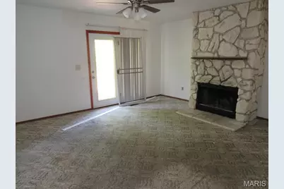 11565 Mehl Avenue, Florissant, MO 63033 - Photo 3