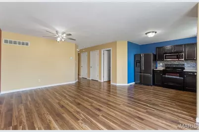 201 Cimarron Ridge Crossing, Wentzville, MO 63385 - Photo 7