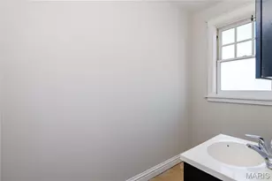 1014 Oakview Pl, Saint Louis, MO 63110 - Photo 13