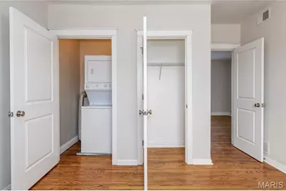 1014 Oakview Place, Saint Louis, MO 63110 - Photo 21