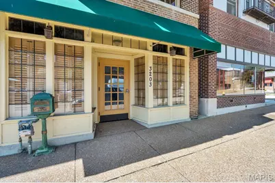 3203 Ivanhoe Avenue, Saint Louis, MO 63139 - Photo 3