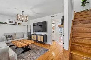 9070 Villaridge Ct, Saint Louis, MO 63123 - Photo 3