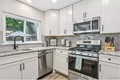 375 Thunderhead Canyon Drive, Wildwood, MO 63011 - Photo 7