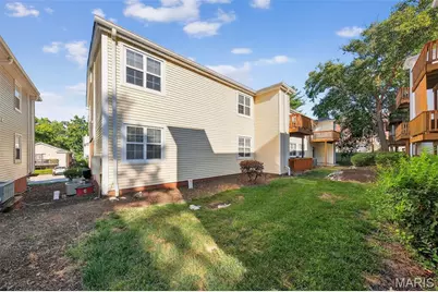 9011 N Swan Circle, Brentwood, MO 63144 - Photo 15