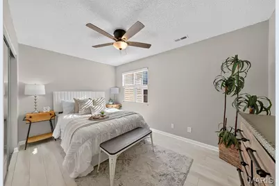 9011 N Swan Circle, Brentwood, MO 63144 - Photo 9