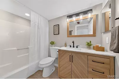 9011 N Swan Circle, Brentwood, MO 63144 - Photo 11