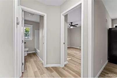 6908 Alberici Avenue, Saint Louis, MO 63121 - Photo 7
