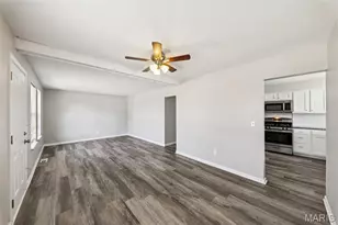 3660 Woodman Dr, Florissant, MO 63031 - Photo 9