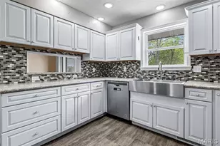 10179 Cherry Hill Ln, Potosi, MO 63664 - Photo 13