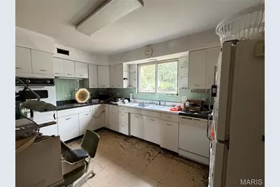 13310 W Watson Road, Sunset Hills, MO 63127 - Photo 25