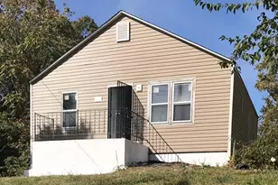 5425 Hamilton Ave, Jennings, MO 63136 - Photo 3