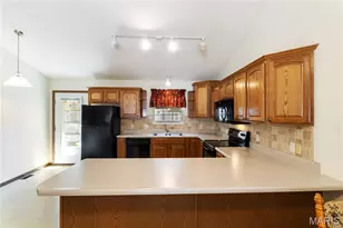 1262 Denali Dr, Festus, MO 63028 - Photo 5