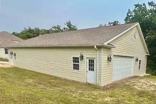 23891 Wild Horse Farms Rd, Warrenton, MO 63383 - Photo 19