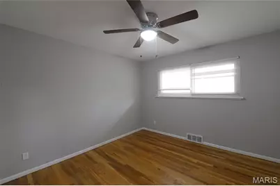 1980 Parker Road, Florissant, MO 63033 - Photo 23