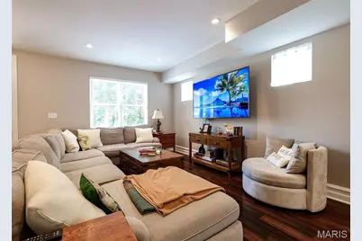 1045 S Taylor Avenue, Saint Louis, MO 63110 - Photo 5