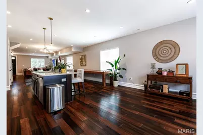 1045 S Taylor Avenue, Saint Louis, MO 63110 - Photo 11
