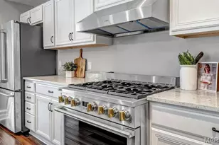 1045 S Taylor Ave, Saint Louis, MO 63110 - Photo 9