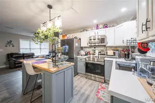 615 W 4th St, Dixon, MO 65459 - Photo 13