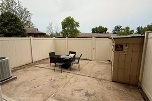 9030 Villaridge Ct, Saint Louis, MO 63123 - Photo 3