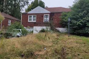 439 Warford Ave, Saint Louis, MO 63135 - Photo 1