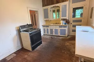 2014 Chestnut St, Hannibal, MO 63401 - Photo 7