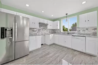 11074 Kohrs Lane, Saint Louis, MO 63123 - Photo 3