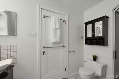 7459 Washington Avenue, University City, MO 63130 - Photo 15