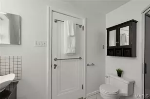 7459 Washington Ave, University City, MO 63130 - Photo 15