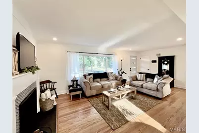 5201 Kingwood Drive, Saint Louis, MO 63123 - Photo 13