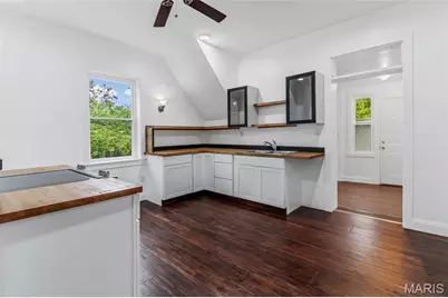 5200 Dewey Avenue, Saint Louis, MO 63116 - Photo 15