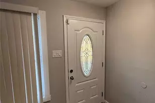 9800 Cambria Dr, Moline Acres, MO 63136 - Photo 15