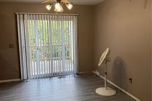305 Sturbridge Village Dr, Hazelwood, MO 63042 - Photo 17