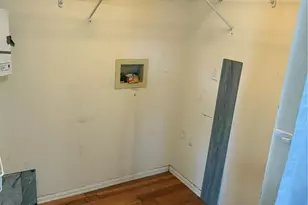 305 Sturbridge Village Dr, Hazelwood, MO 63042 - Photo 5