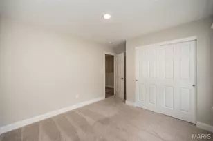 4203 Lions Chase Dr, Saint Louis, MO 63125 - Photo 5