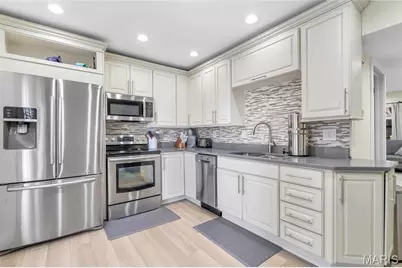 4259 Burnett Walk, Saint Louis, MO 63125 - Photo 11