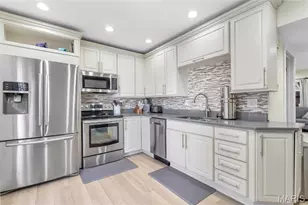 4259 Burnett Walk, Saint Louis, MO 63125 - Photo 11