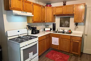 410 N 5th St, Elsberry, MO 63343 - Photo 3