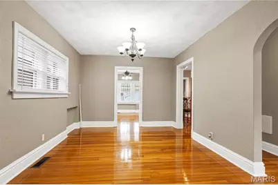 5456 Pernod Avenue, Saint Louis, MO 63139 - Photo 11