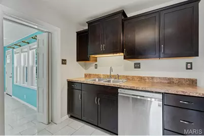 660 Rochester Drive, Saint Louis, MO 63125 - Photo 11