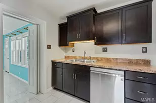 660 Rochester Dr, Saint Louis, MO 63125 - Photo 11