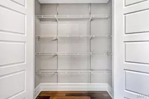 1045 S Taylor Ave, Saint Louis, MO 63110 - Photo 13