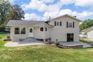 1410 Ticonderoga Dr, Saint Peters, MO 63376 - Photo 7