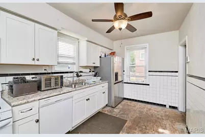 3714 Nelson Drive, Saint Louis, MO 63121 - Photo 3