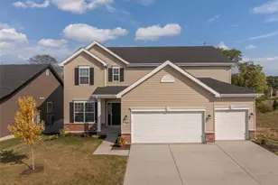 540 Evening Primrose Dr, Wentzville, MO 63385 - Photo 1