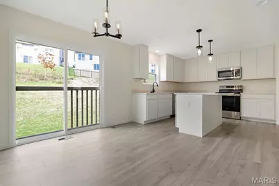 388 Winding Bluffs Court, Fenton, MO 63026 - Photo 9