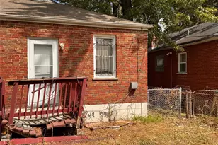 5662 Maffitt Ave, Saint Louis, MO 63112 - Photo 9