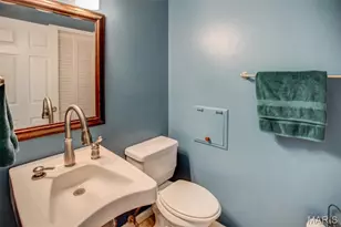 2323 Glenrich Dr, Saint Louis, MO 63129 - Photo 15